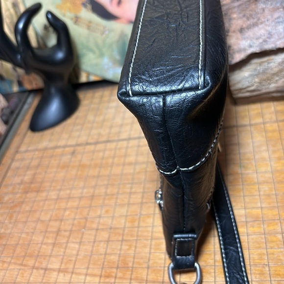 Stone Mountain USA Bag Black Leather w PVC Silver Zipper Pockets 9”Lx6.75”Hx2”D - Picture 9 of 17